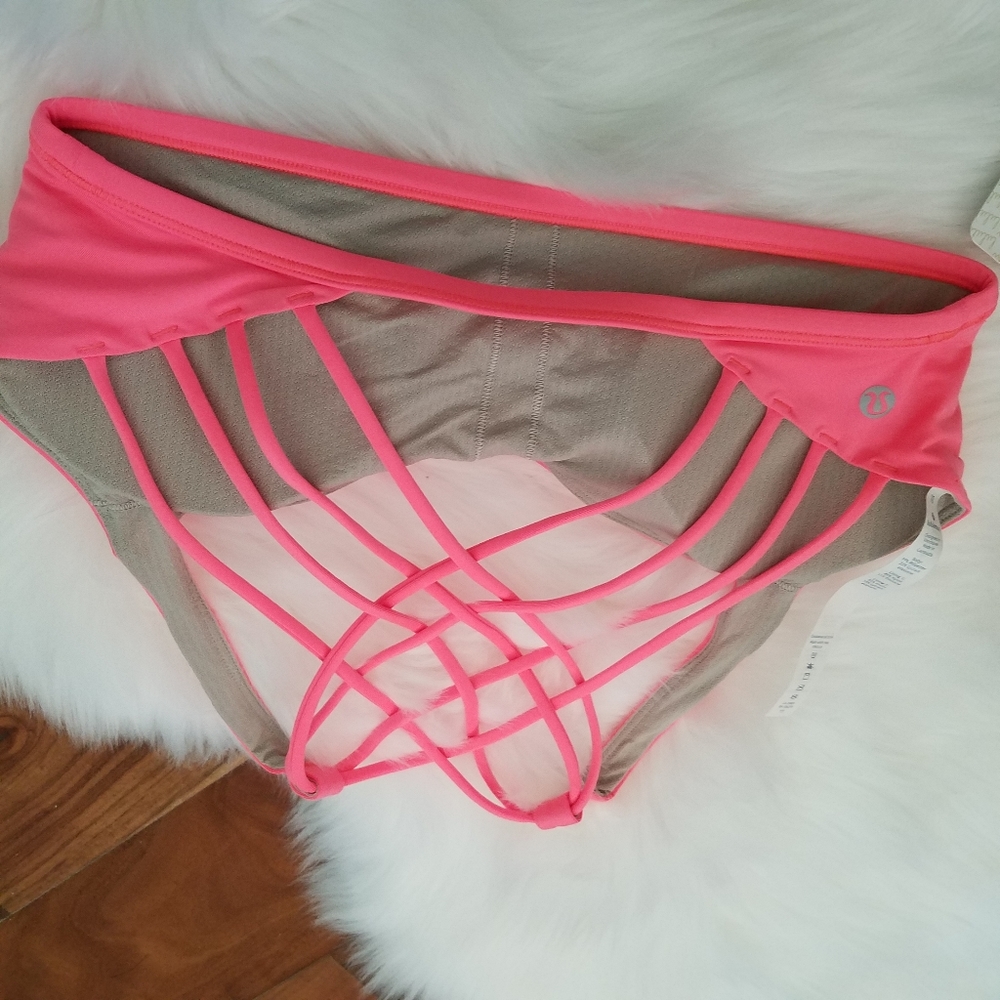 Lululemon free to be bra wild FLASH flash size 10 - Picture 4 of 7